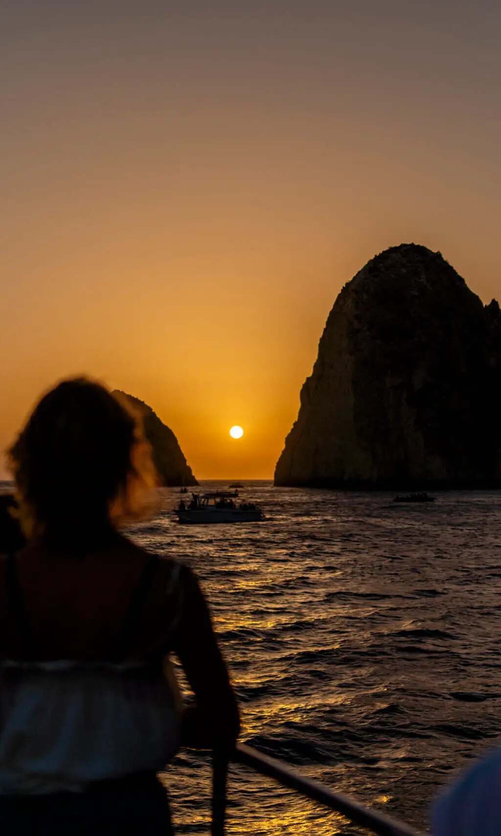 Wieczór grecki na plaży, Zatoka Laganas, Zakynthos, zachód słońca przy Mizithres, wycieczki po polsku po Zakynthos, polskie wycieczki po Zante, Grecja na wakacje