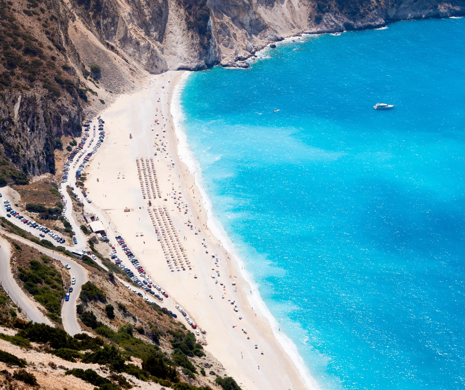 Kefalonia, top atrakcje wyspy Kefalonia, Plaża Myrtos, kąpiele na Myrtos, wakacje w Grecji z polskim przewodnikiem, Magic Tours